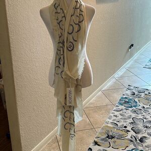 Wildfox Women's Signature Ivory Cream Wrap Scarf Creasant Logo Fringe Hem New